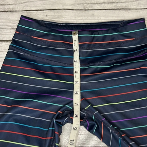 🌻ATHLETA Rainbow Sonar Crop Leggings sz. XS - Picture 7 of 8